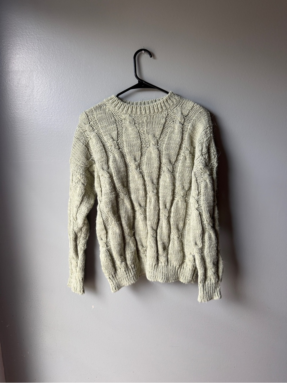 PASTICHE Cable Knit Sweater – Size Medium